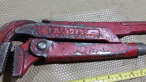 คอม้า ขนาดใหญ่ 30 นิ้ว ปากอ้าได้เกือบ5นิ้ว คอม้า ขนาดใหญ่ 30 นิ้ว ปากอ้าได้เกือบ5นิ้ว