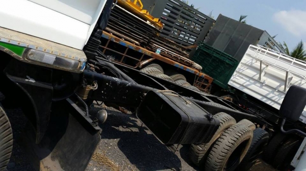 ขายสิบล้อหัวคัชซี ISUZU FVZ 200แรงม้า 2เพลา ปี48 สภาพสวย ขายสิบล้อหัวคัชซี ISUZU FVZ 200แรงม้า 2เพลา ปี48 สภาพสวย