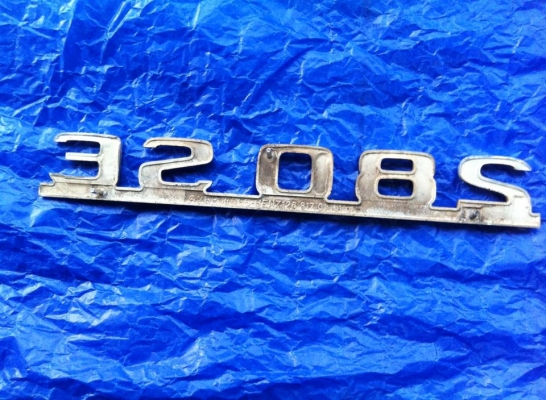 ขายครับกันชนหลังพร้อมไฟส่องป้าย W108