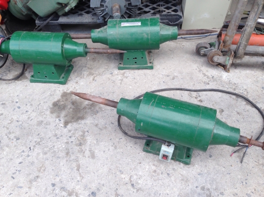 ขายมอเตอร์เจียร์ ขนาด 5HP. 3000RPM. 380V สภาพดี พร้อมใช้งานมี 4 ตัวครับ