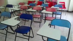 เก้าอี้แลคเชอร์โต๊ะสำนักงาน