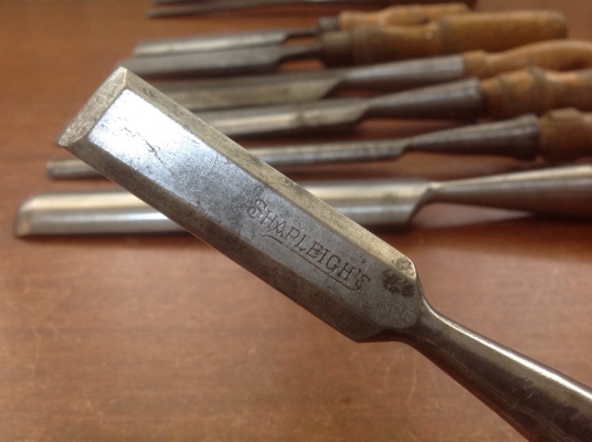 ขายสิ่วโบราณด้ามไม้ งานเมกา และอังกฤษ ทั้งชุด 9 ชิ้น