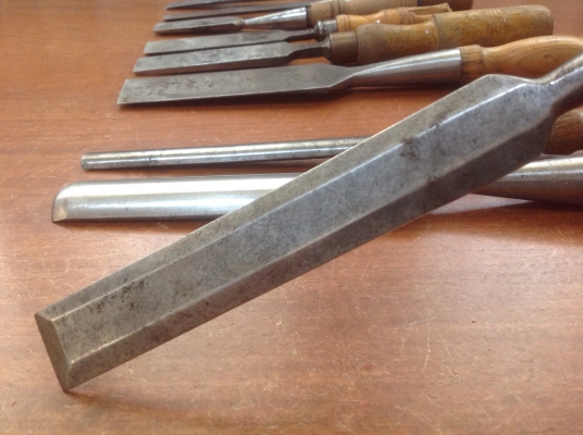 ขายสิ่วโบราณด้ามไม้ งานเมกา และอังกฤษ ทั้งชุด 9 ชิ้น