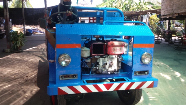 ขายอีแต๋นเครื้องจ้าวพลัง115คัดชีหน้า4กะบะไม้ราคา65000บาทสนใจโทร0813655997อำพร พาเจริญรถอยู่ วังบัว อ คลองขลุง จ กำแพงเพชรราคานื้ยังต่อรองได้อีกนะครับ