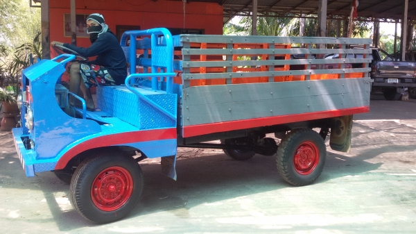 ขายอีแต๋นเครื้องจ้าวพลัง115คัดชีหน้า4กะบะไม้ราคา65000บาทสนใจโทร0813655997อำพร พาเจริญรถอยู่ วังบัว อ คลองขลุง จ กำแพงเพชรราคานื้ยังต่อรองได้อีกนะครับ