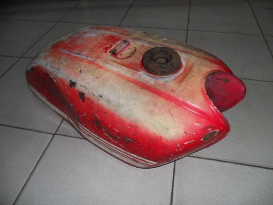 ถังน้ำมัน HONDA  รุ่น SS 1