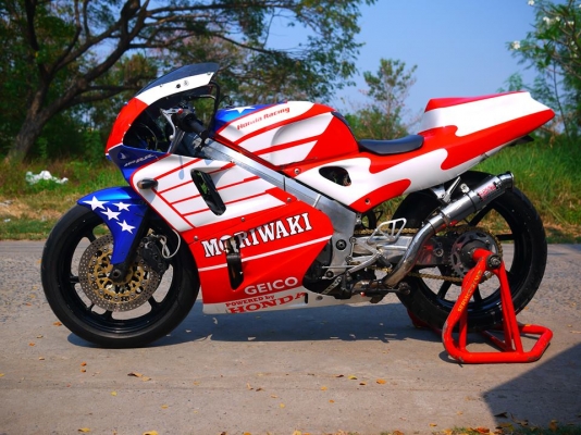 ขาย Nc30 พร้อมทะเบียนแท้ แฟริ่งแต่ง Rvf เพิ่งเปลี่ยนเครื่องมาสดๆร้อนๆเป็นเครื่อง RVF Nc35 พร้อมท่อสูตรลั่นๆ