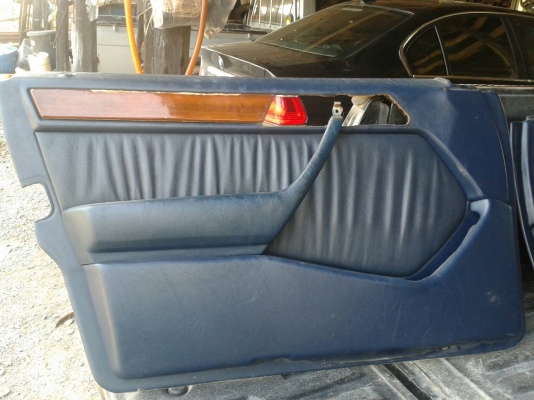 แผงประตูข้าง w124 รถเบนซ์ 4 อัน หน้าหลัง สภาพสวย ดี ราคาถูก สนใจสอบถาม คุณเก่ง 089-2345064