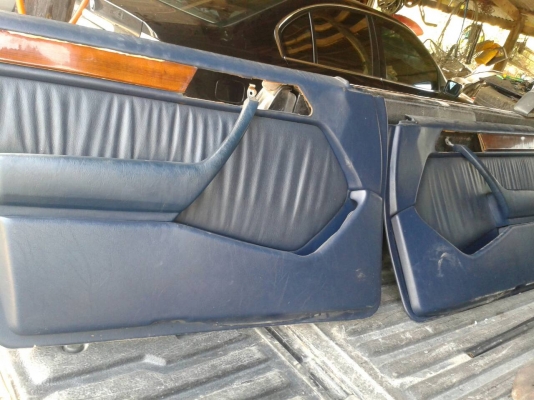 แผงประตูข้าง w124 รถเบนซ์ 4 อัน หน้าหลัง สภาพสวย ดี ราคาถูก สนใจสอบถาม คุณเก่ง 089-2345064