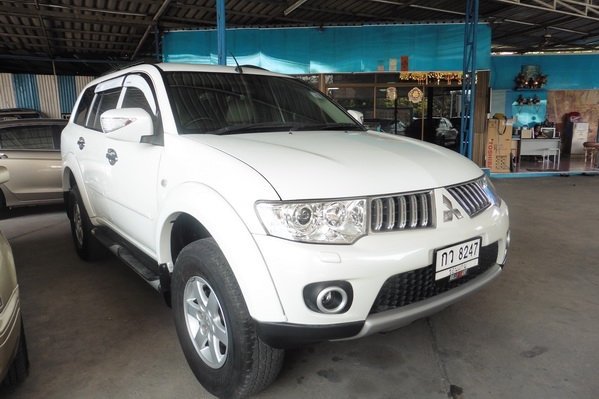 MITSUBISHI - PAJERO SPORT - GT 2.5 AT 2WD ปี2011 สีขาว เกียร์อัตโนมัติ เครื่องดีเซล 2500cc