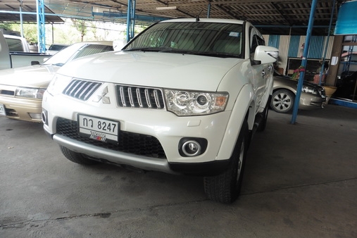 MITSUBISHI - PAJERO SPORT - GT 2.5 AT 2WD ปี2011 สีขาว เกียร์อัตโนมัติ เครื่องดีเซล 2500cc