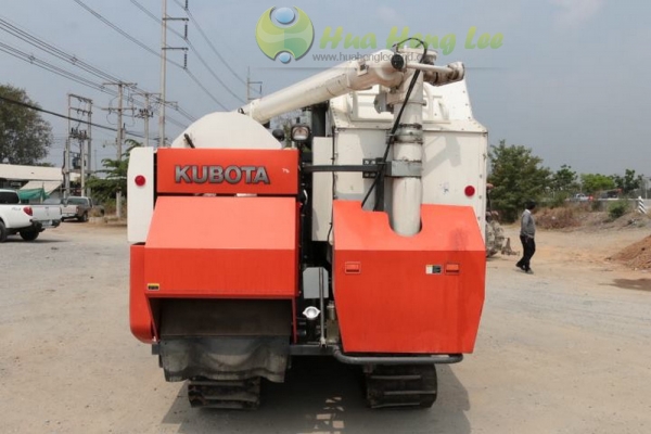 รถเกี่ยว DC70G อุ้ม สภาพสวยปิ๊ง