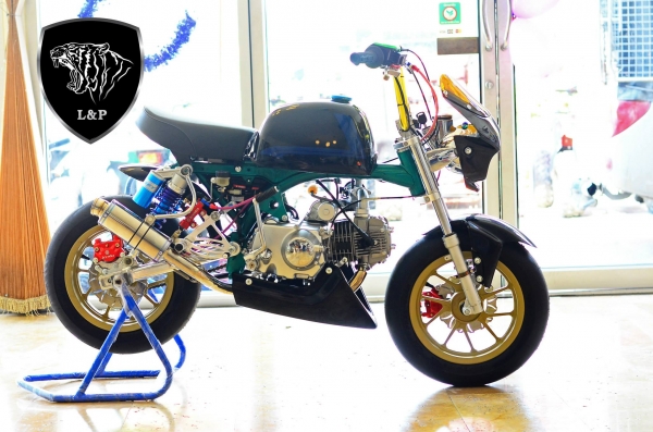 มังกี้แต่งๆๆ กอลิล่า แต่ง ลดราคาทุกรุ่น ต้อนรับปีใหม่ ด่วนๆๆ ลดๆๆ