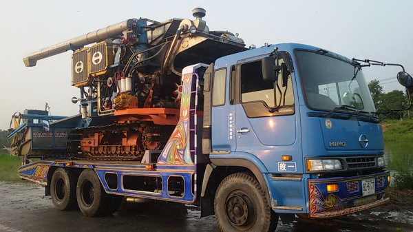 ใครสนใจเทเลอร์ ก็ขายนะ สองเพลา งามๆๆหรือจะยกทั้คู่ก็ไดครับ