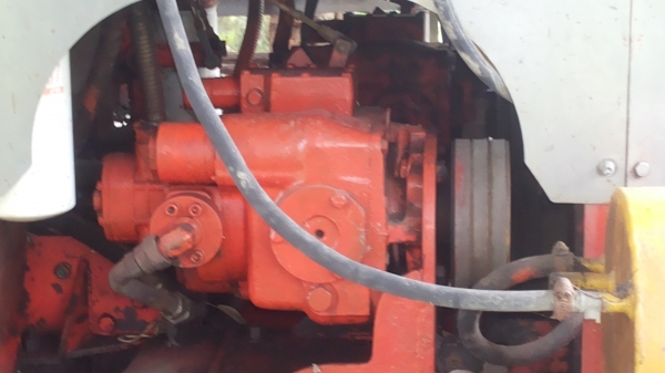 ขายด่วนรถตีดินไทยเจริญตัวเดิน 12HT เครื่อง P11 320 เเรงปั้มไดกิ้นเบอร์22 รถพร้อมใช้ขายถูกๆเครื่องดีปั้มเเรงช่วงล่างสายเต็มรถพร้อมใช้เจ้าของขายเองเพราะลูกน้องเเกแลเจ้าของใช้รักษาดีเครื่องเเน่นปั้มเเรงพร้อมตี  โทรติดต่อเข้าดูทดลองขับต่อลองราคากับเจ้าขอ