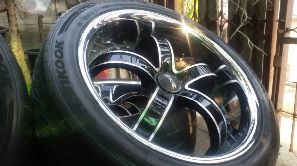 ล้อขอบ 20 5 รู 114 พร้อมยาง ชุดล่ะ 12,500