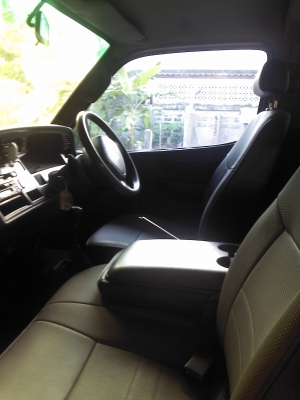 รถตู้ ปี99 สภาพดีมาก บาง ไม่มีผุ รถตู้ ปี99 สภาพดีมาก บาง ไม่มีผุ