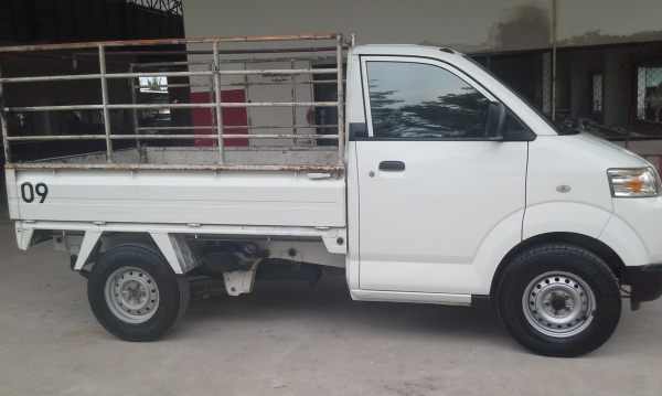 ขาย รถบ้าน SUZUKI CARRY  สภาพดี เข้าศูนย์ตลอด ปี 2011