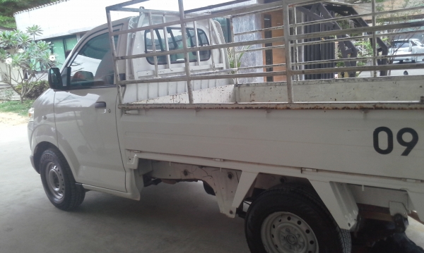 ขาย รถบ้าน SUZUKI CARRY  สภาพดี เข้าศูนย์ตลอด ปี 2011