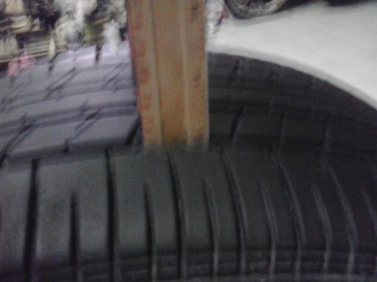 ขายยาง 195/55 ขอบ16 1คู่ ขายยาง 195/55 ขอบ16 1คู่