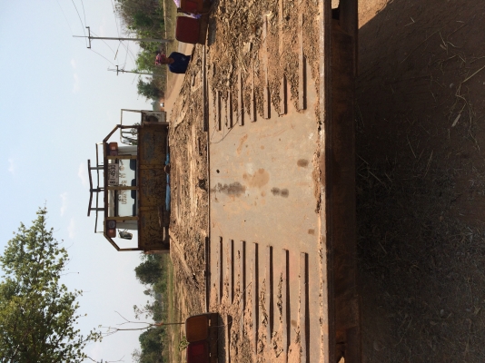 ขายเทอเล่อ บรรทุกแบคโฮ ขึ้น 200-3 อยุ่คับ