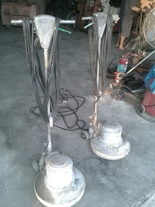 เครื่องขัดพื้น ไฟ 220 โวล ราคาตัวละ 7,500 บาท