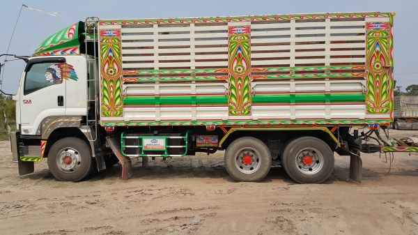 ขายดาวน์รถพ่วง 22 ล้อ 2 เพลา กระบะเหล็กคอกเกษตรดั้ม ISUZU 360 ปี.56 วิ้งแค่.240000 กว่าๆกิโล รถสวยๆขายถูกๆแค่.1200000 เท่านั้น พร้อมประกันชั้น.1