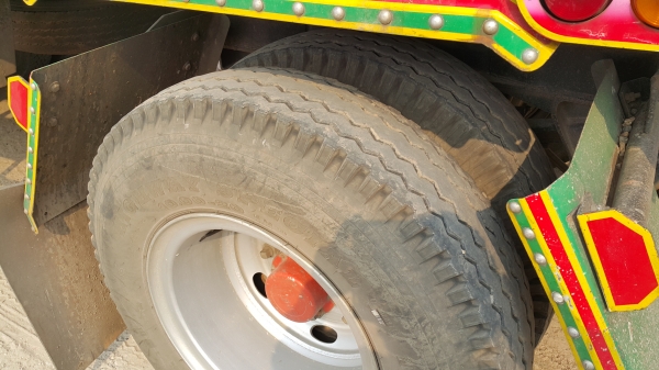 ขายดาวน์รถพ่วง 22 ล้อ 2 เพลา กระบะเหล็กคอกเกษตรดั้ม ISUZU 360 ปี.56 วิ้งแค่.240000 กว่าๆกิโล รถสวยๆขายถูกๆแค่.1200000 เท่านั้น พร้อมประกันชั้น.1