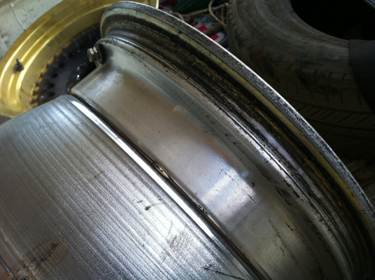 ล้อหยดน้ำ ขอบ15 สีทอง ล้อ2ชิ้น แท้ made in japan