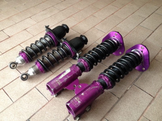 โช๊คปรับเกลียว D2 RACING จากสำนักแต่งญี่ปุ่น ใส่อัลติส ของเก่าญี่ปุ่นสภาพดี