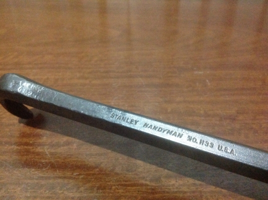 ขายเหล็กชะแลงถอนตะปู Vintage STANLEY HANDYMAN NO.H33 ขนาด 10"