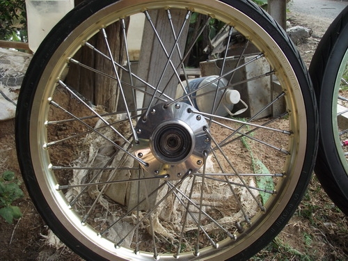 ขายล้อ ขายล้อ