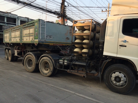 ขายสิบล้อหัวลากดั้มHINOMEGA FM2Pก๊าซNgv8ถังเครื่องฮุนได340แรว