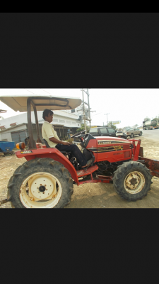 นากาโน้ 35แรง มีใบดัน พาน5หนึ่งพวง โฟวิน เครื่องเกียร์ผ่าน สนใจติดต่อ 0895405123  อ๊อด