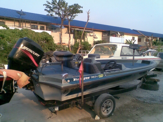 ขายเรือ Ranger 363V 18ฟุต พร้อมเครื่อง Mercury 125