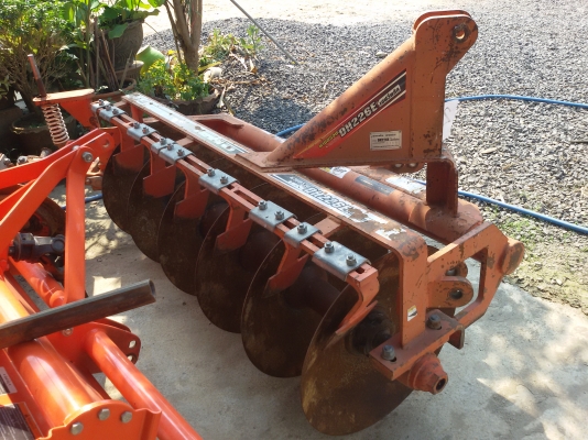 ปัญญาแทรคเตอร์..จัดมาให้ครับ ด่วน!!!คูโบต้า L3608 พร้อมใบมีดคานล่าง พร้อมผาน6 ตราช้าง22&times;6รถไร่สีเดิมๆ