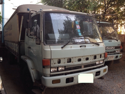 ขายรถ 6 ล้อ อีซูซุ ร็อคกี้  FTR  กระบะ  ยาว7.2 เมตรเครื่อง195 แรงม้า สนใจติดต่อ 089-8914921  คุณตุ๊กตา