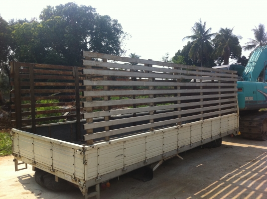 กระบะคาร์โก้ พร้อมโครงเหล็ก พร้อมใช้ สวยๆ ยกลงจาก Hino FD กว้าง 2.20 เมตร ยาว 6.00 เมตร ช่วงคัสซี 0.75 เมตร
