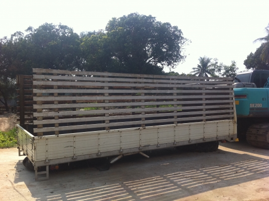 กระบะคาร์โก้ พร้อมโครงเหล็ก พร้อมใช้ สวยๆ ยกลงจาก Hino FD กว้าง 2.20 เมตร ยาว 6.00 เมตร ช่วงคัสซี 0.75 เมตร