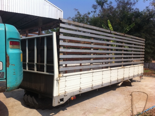 กระบะคาร์โก้ พร้อมโครงเหล็ก พร้อมใช้ สวยๆ ยกลงจาก Hino FD กว้าง 2.20 เมตร ยาว 6.00 เมตร ช่วงคัสซี 0.75 เมตร