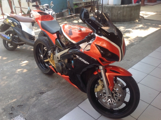 ขายnc30 แฟริ่งcbr1000 ปี08 ขายnc30 แฟริ่งcbr1000 ปี08