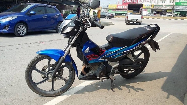 ขายSonic 125 ตัวใหม่แท้รถปี 48