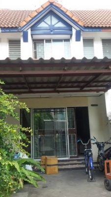 ขายทาวน์เฮ้าส์ 17 ตร.ว. หมู่บ้านพูนสินธานี 3 เคหะร่มเกล้า 64