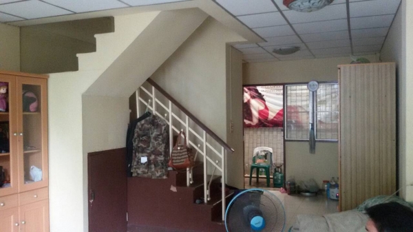 ขายทาวน์เฮ้าส์ 17 ตร.ว. หมู่บ้านพูนสินธานี 3 เคหะร่มเกล้า 64