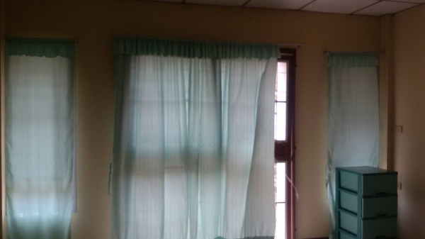 ขายทาวน์เฮ้าส์ 17 ตร.ว. หมู่บ้านพูนสินธานี 3 เคหะร่มเกล้า 64