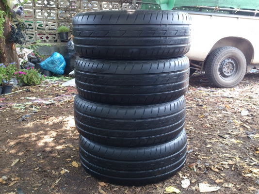 ขายยาง 215/55R17 Bridgestone Ecopia EP200 ยางสัปดาห์ที่02ปี14 ดอกยางเต็มนิ่มลึกสดเท่ากันไม่แตกลายไม่ร้าวไม่กินข้าง (สถาพ90\%) สวยๆ จำนวน 1 ชุด ขายยาง 215/55R17 Bridgestone Ecopia EP200 ยางสัปดาห์ที่02ปี14 ดอกยางเต็มนิ่มลึกสดเท่ากันไม่แตกลายไม่ร้าวไม่กินข้าง (สถาพ90\%) สวยๆ จำนวน 1 ชุด