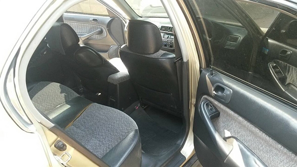 ขายรถบ้าน อุบลฯ Honda Civic ตาโต สีสวย พร้อมใช้ ราคาถูก ต่อรองได้