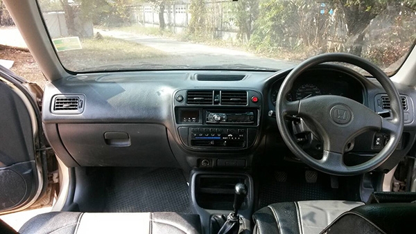 ขายรถบ้าน อุบลฯ Honda Civic ตาโต สีสวย พร้อมใช้ ราคาถูก ต่อรองได้