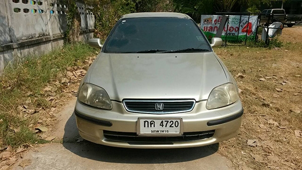 ขายรถบ้าน อุบลฯ Honda Civic ตาโต สีสวย พร้อมใช้ ราคาถูก ต่อรองได้