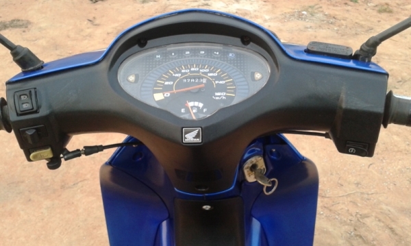 ขายเวฟ 125ปี48(สต๊าดมือ)กุนแจใหญ่